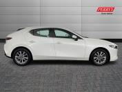 MAZDA 3 2019 (69)