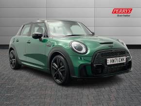 MINI HATCHBACK 2021 (71) at Perrys Alfreton