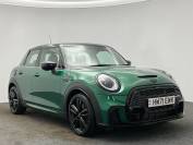 MINI HATCHBACK 2021 (71)