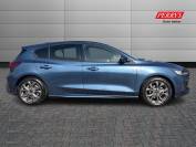 FORD FOCUS 2022 (72)