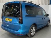 VOLKSWAGEN CADDY MAXI 2023 (23)