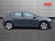 VOLKSWAGEN GOLF 2020 (69)