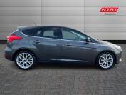 FORD FOCUS 2015 (15)