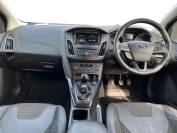 FORD FOCUS 2015 (15)