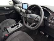 FORD KUGA 2022 (72)