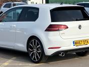 VOLKSWAGEN GOLF 2017 (67)