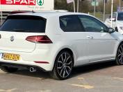 VOLKSWAGEN GOLF 2017 (67)