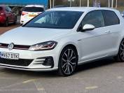 VOLKSWAGEN GOLF 2017 (67)