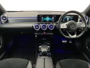 MERCEDES-BENZ A CLASS 2018 (68)