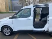 FORD TRANSIT COURIER 2024 (24)