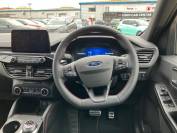 FORD KUGA 2023 (23)