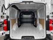 VAUXHALL VIVARO 2025 (74)