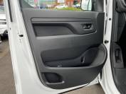 VAUXHALL VIVARO 2025 (74)