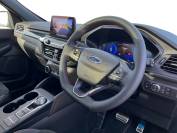 FORD KUGA 2023 (73)