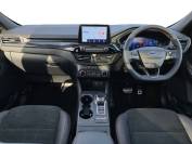 FORD KUGA 2023 (73)