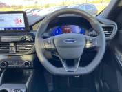 FORD KUGA 2023 (73)