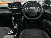 PEUGEOT 208 2022 (22)