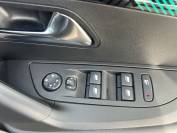 PEUGEOT 2008 2021 (21)