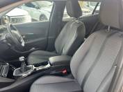 PEUGEOT 2008 2021 (21)