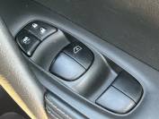 NISSAN X TRAIL 2019 (69)