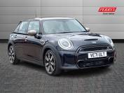 MINI HATCHBACK 2022 (71)