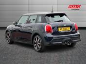 MINI HATCHBACK 2022 (71)