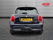 MINI HATCHBACK 2022 (71)