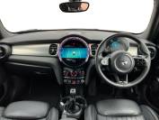 MINI HATCHBACK 2022 (71)