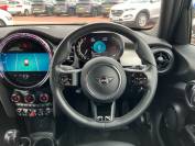 MINI HATCHBACK 2022 (71)