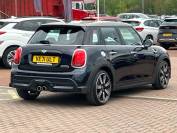 MINI HATCHBACK 2022 (71)